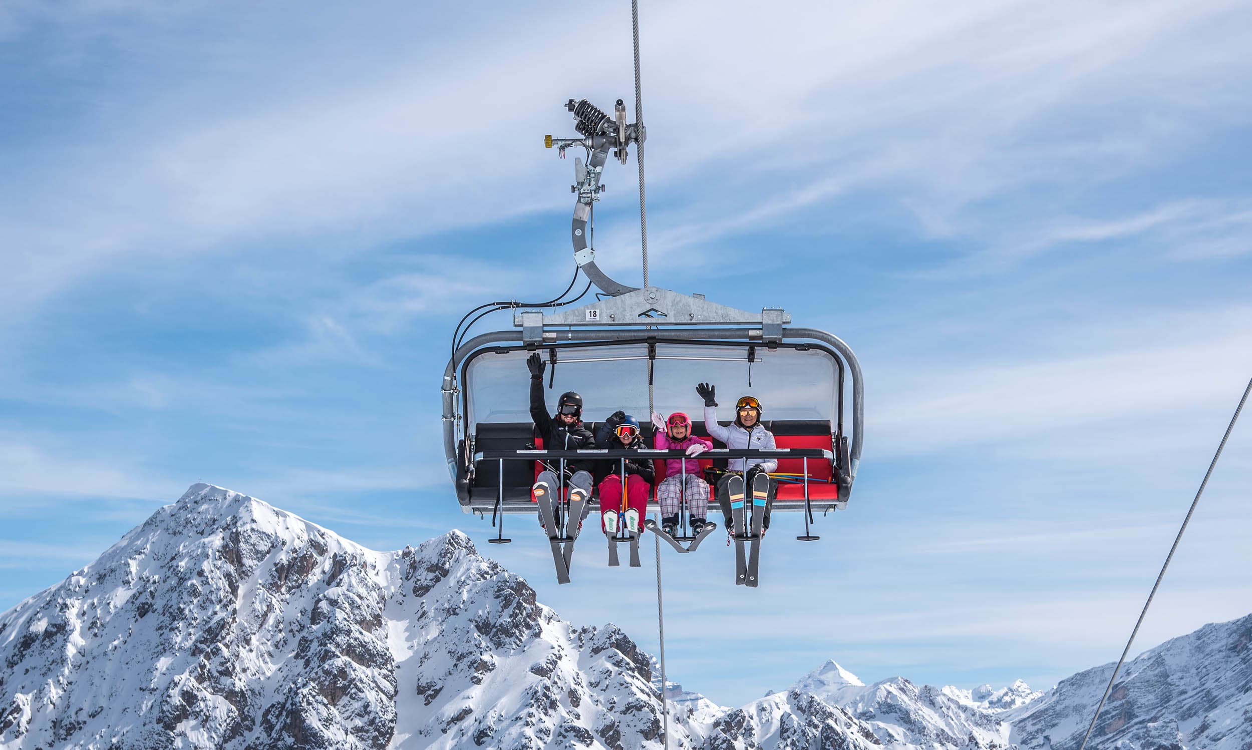 Skiurlaub Pustertal Skifahren Kronplatz Terenten Winterurlaub Schneeschuhwandern Langlaufen Winter Südtirol Pisten Après Ski Winteraktivitäten (8)