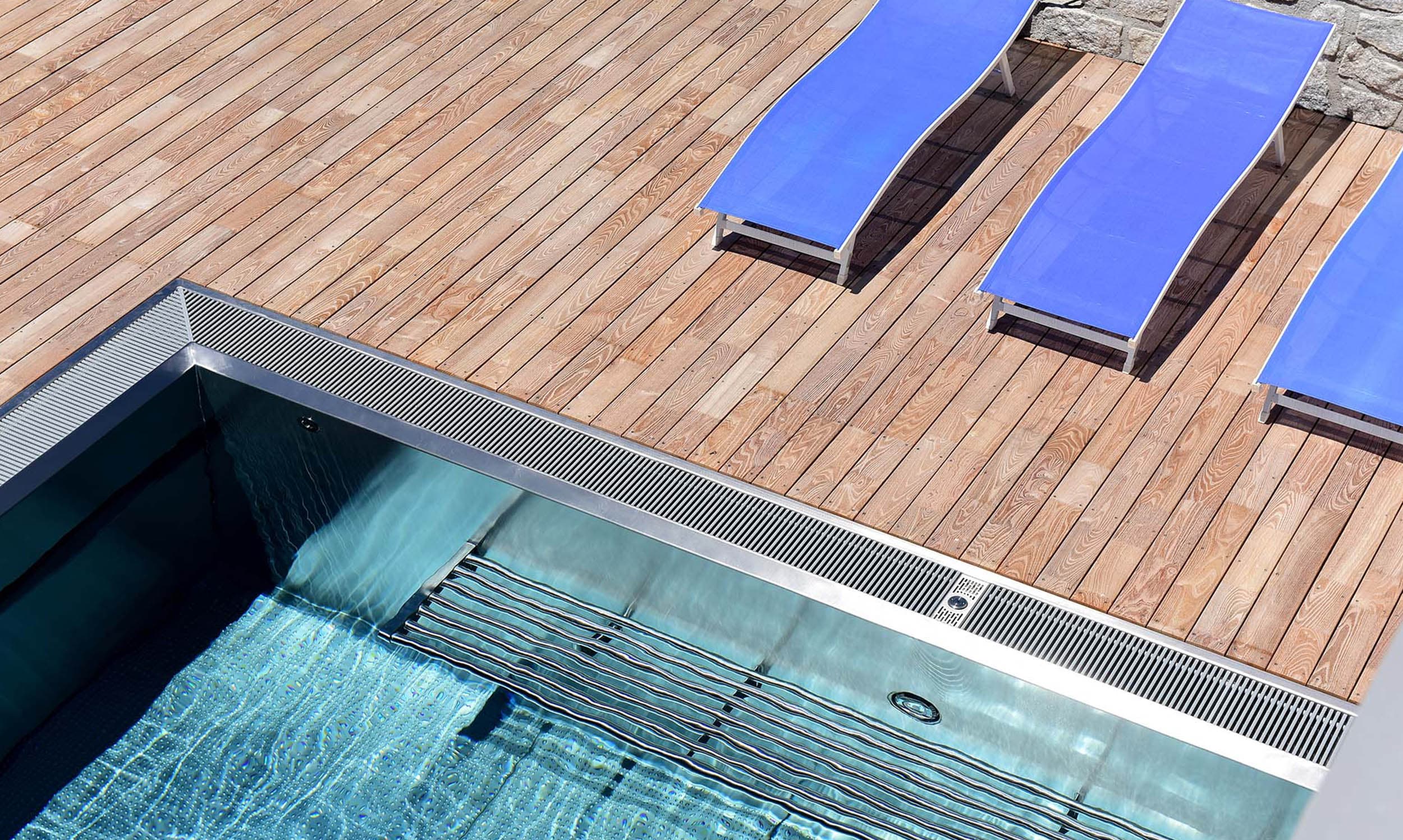 Wellness Montara Terenten Wellnesshotel Spa Pustertal Erlebnissauna Panoramasauna Infinity Pool Hotel Whirlpool Zirbenholz Ruheraum Massage Südtirol mit Sauna01 (5)